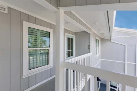 Condo in Boca Grande, Florida, 2 bedrooms  № 2105947 - photo 2