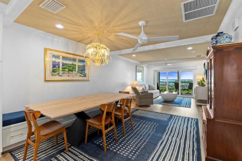 Condo in Boca Grande, Florida, 2 bedrooms  № 2105947 - photo 10