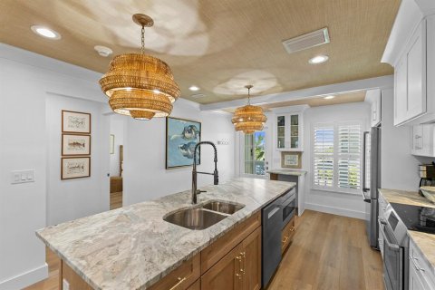 Condo in Boca Grande, Florida, 2 bedrooms  № 2105947 - photo 7