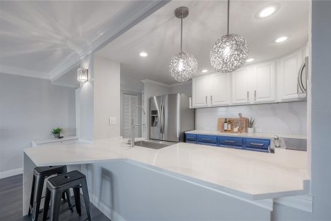 Condo in Tampa, Florida, 2 bedrooms  № 2149040 - photo 14