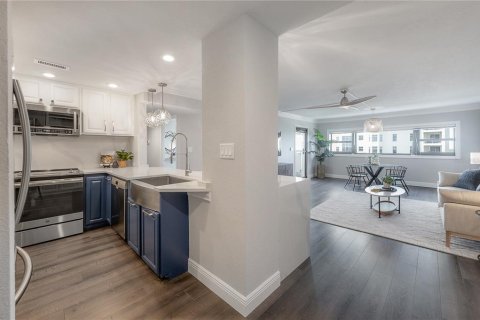 Condo in Tampa, Florida, 2 bedrooms  № 2149040 - photo 5
