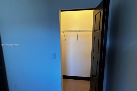 Купить таунхаус в Майами-Лейкс, Флорида 3 спальни, 147.53м2, № 2045594 - фото 4