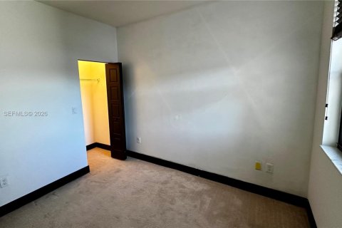 Купить таунхаус в Майами-Лейкс, Флорида 3 спальни, 147.53м2, № 2045594 - фото 25