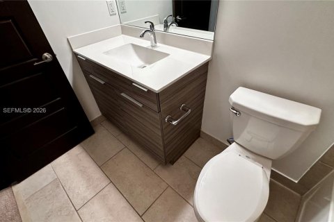 Купить таунхаус в Майами-Лейкс, Флорида 3 спальни, 147.53м2, № 2045594 - фото 2