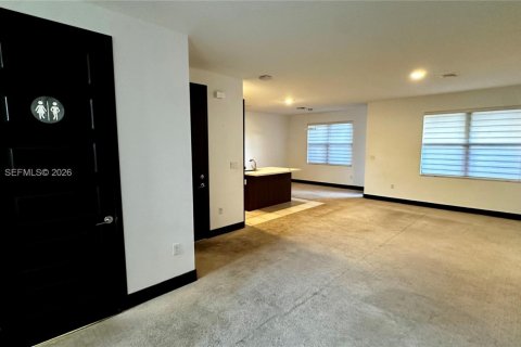 Купить таунхаус в Майами-Лейкс, Флорида 3 спальни, 147.53м2, № 2045594 - фото 6