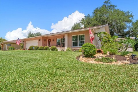 Villa ou maison à vendre à Palm Harbor, Floride: 2 chambres, 165.18 m2 № 2147670 - photo 4