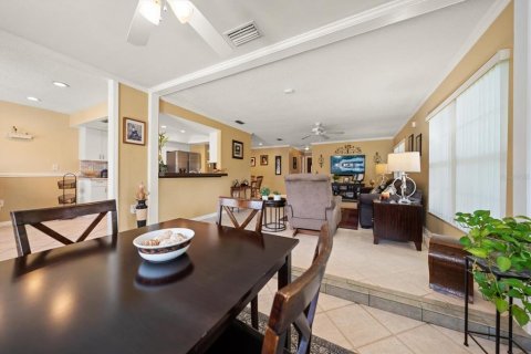 Villa ou maison à vendre à Palm Harbor, Floride: 2 chambres, 165.18 m2 № 2147670 - photo 25