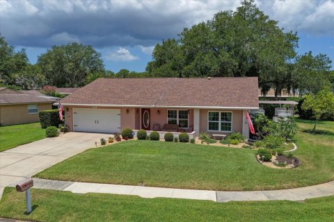 Villa ou maison à Palm Harbor, Floride 2 chambres, 165.18 m2 № 2147670