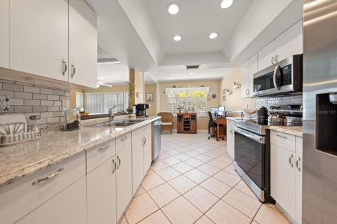 Villa ou maison à vendre à Palm Harbor, Floride: 2 chambres, 165.18 m2 № 2147670 - photo 16