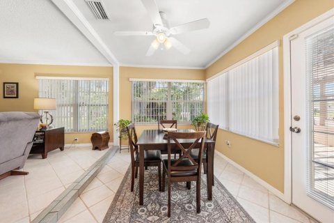 Villa ou maison à vendre à Palm Harbor, Floride: 2 chambres, 165.18 m2 № 2147670 - photo 24