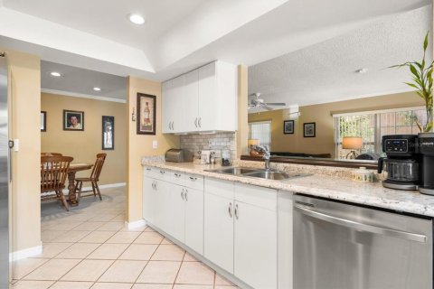 Villa ou maison à vendre à Palm Harbor, Floride: 2 chambres, 165.18 m2 № 2147670 - photo 14