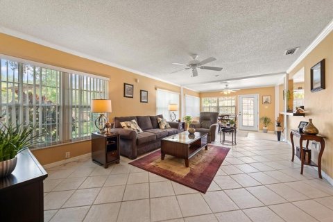 Villa ou maison à vendre à Palm Harbor, Floride: 2 chambres, 165.18 m2 № 2147670 - photo 27