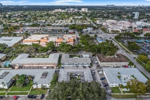 Condominio en venta en Hollywood, Florida, 1 dormitorio, 51.37 m2 № 2008174 - foto 25