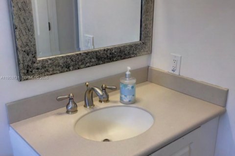 Condominio en venta en Hollywood, Florida, 1 dormitorio, 51.37 m2 № 2008174 - foto 14