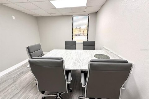 Commercial property in Clearwater, Florida 753.9 sq.m. № 1609132 - photo 9
