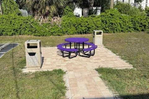 Commercial property in Clearwater, Florida 753.9 sq.m. № 1609132 - photo 10