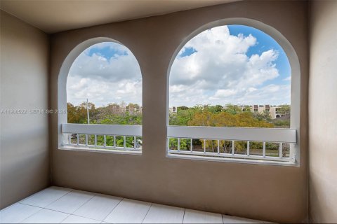 Apartment in Miami, Florida 1 bedroom, 66.15 sq.m. № 2048241 - photo 19