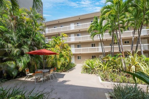 Apartment in Miami, Florida 1 bedroom, 66.15 sq.m. № 2048241 - photo 25