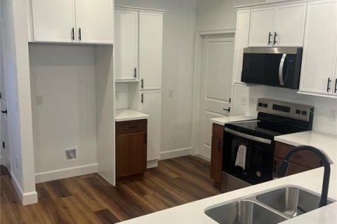 House in Trenton, Florida 3 bedrooms, 122.45 sq.m. № 1297324 - photo 4