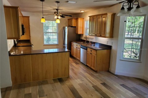 House in High Springs, Florida 3 bedrooms, 164.81 sq.m. № 2224782 - photo 3