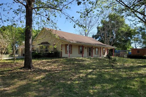 House in High Springs, Florida 3 bedrooms, 164.81 sq.m. № 2224782