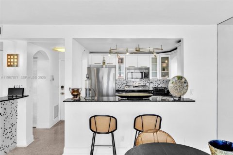 Apartamento en alquiler en Lauderdale-by-the-Sea, Florida, 1 dormitorio, 67.82 m2 № 2051168 - foto 19