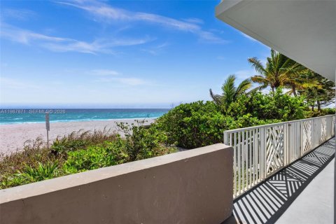 Apartamento en alquiler en Lauderdale-by-the-Sea, Florida, 1 dormitorio, 67.82 m2 № 2051168 - foto 13