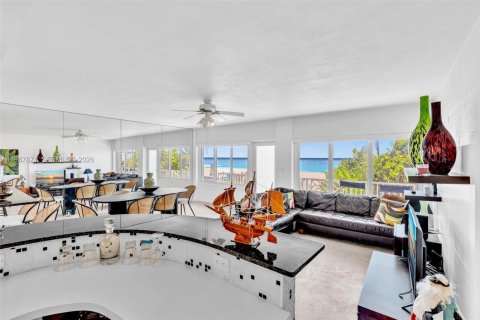 Apartamento en alquiler en Lauderdale-by-the-Sea, Florida, 1 dormitorio, 67.82 m2 № 2051168 - foto 6