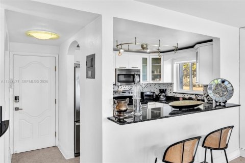 Apartamento en alquiler en Lauderdale-by-the-Sea, Florida, 1 dormitorio, 67.82 m2 № 2051168 - foto 21