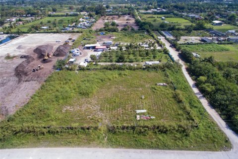 Land in Miami, Florida № 2072817 - photo 4