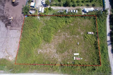 Land in Miami, Florida № 2072817 - photo 6