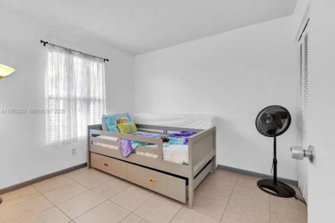 Villa ou maison à vendre à Port St. Lucie, Floride: 3 chambres, 104.42 m2 № 2054729 - photo 15