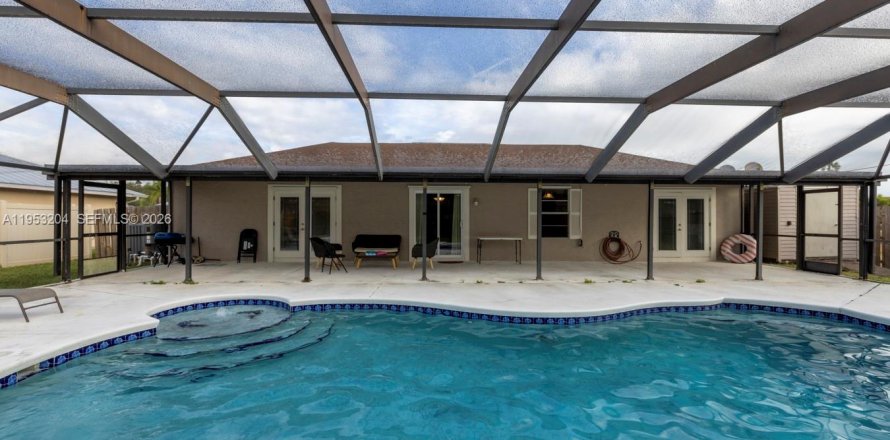 Villa ou maison à Port St. Lucie, Floride 3 chambres, 104.42 m2 № 2054729
