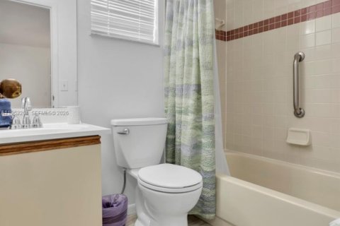 Villa ou maison à vendre à Port St. Lucie, Floride: 3 chambres, 104.42 m2 № 2054729 - photo 12