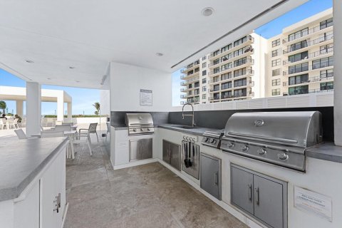 Купить кондоминиум в Палм-Бич, Флорида 3 комнаты, 93.65м2, № 2241832 - фото 22