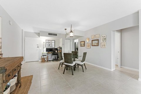 Купить кондоминиум в Палм-Бич, Флорида 3 комнаты, 93.65м2, № 2241832 - фото 8