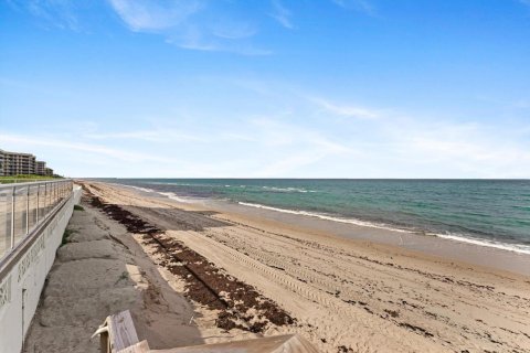 Купить кондоминиум в Палм-Бич, Флорида 3 комнаты, 93.65м2, № 2241832 - фото 17