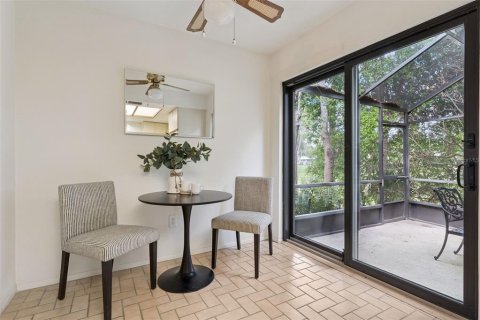 Casa en venta en Orlando, Florida, 3 dormitorios, 192.59 m2 № 2098188 - foto 27