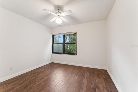 Casa en venta en Orlando, Florida, 3 dormitorios, 192.59 m2 № 2098188 - foto 26