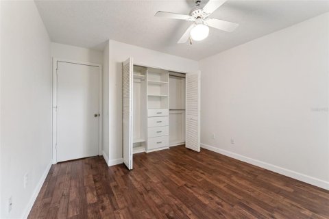 Casa en venta en Orlando, Florida, 3 dormitorios, 192.59 m2 № 2098188 - foto 23