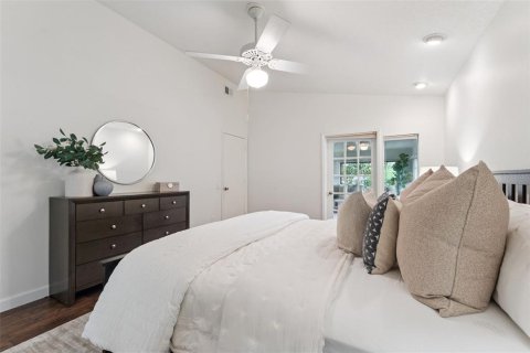 Casa en venta en Orlando, Florida, 3 dormitorios, 192.59 m2 № 2098188 - foto 15