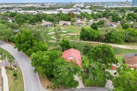 Casa en venta en Orlando, Florida, 3 dormitorios, 192.59 m2 № 2098188 - foto 3