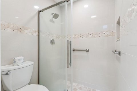 Casa en venta en Orlando, Florida, 3 dormitorios, 192.59 m2 № 2098188 - foto 18