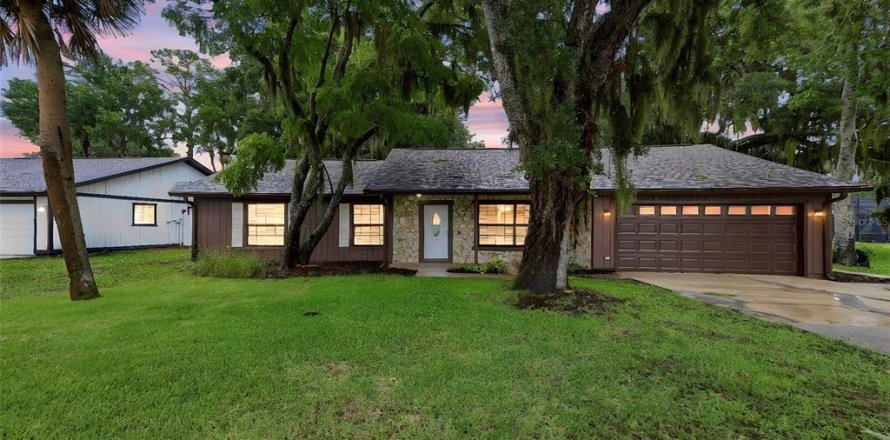 Casa en Port Orange, Florida 3 dormitorios, 148.64 m2 № 2157234