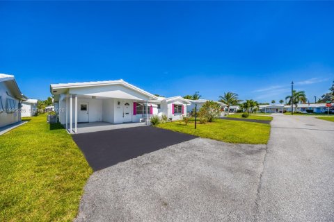 Casa en venta en Pompano Beach, Florida, 3 dormitorios, 123.65 m2 № 2059150 - foto 24