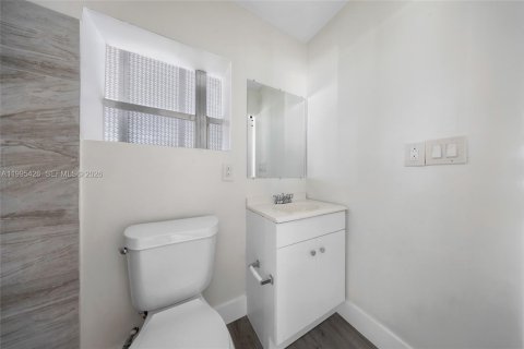 Casa en venta en Pompano Beach, Florida, 3 dormitorios, 123.65 m2 № 2059150 - foto 22