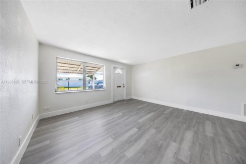 Casa en venta en Pompano Beach, Florida, 3 dormitorios, 123.65 m2 № 2059150 - foto 5