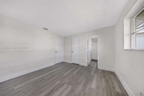 Casa en venta en Pompano Beach, Florida, 3 dormitorios, 123.65 m2 № 2059150 - foto 20