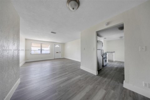 Casa en venta en Pompano Beach, Florida, 3 dormitorios, 123.65 m2 № 2059150 - foto 7