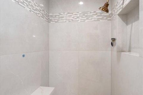 Casa en venta en Apopka, Florida, 3 dormitorios, 192.31 m2 № 2303232 - foto 29